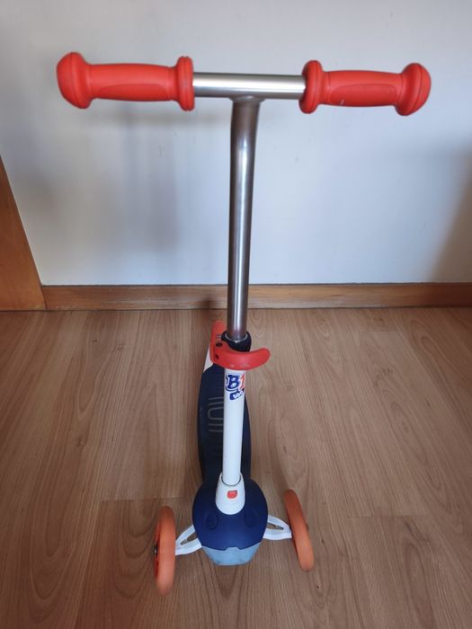 Trotinete criança com luzes