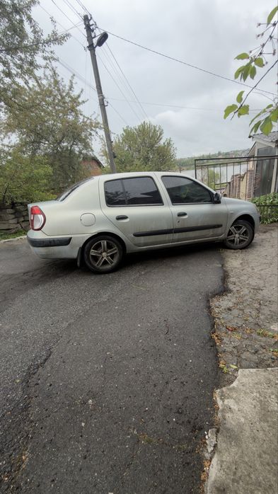 Продам чудове автомобіль Renault ( рено )  clio symbol