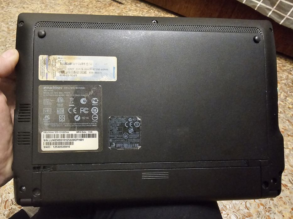 Під Ремонт Нетбук Acer Emachines 355 Series PAV70 Битий Екран