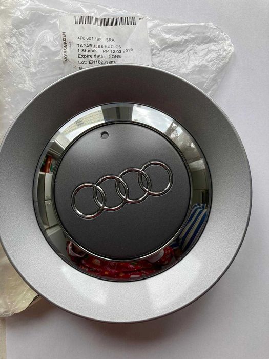 Dekielek / kołpak / zaślepka 4F0601165 SRA alufelgi 16" audi A3 , S3 , A4 , S4 , A6 , S6 oryginalne fabrycznie nowe