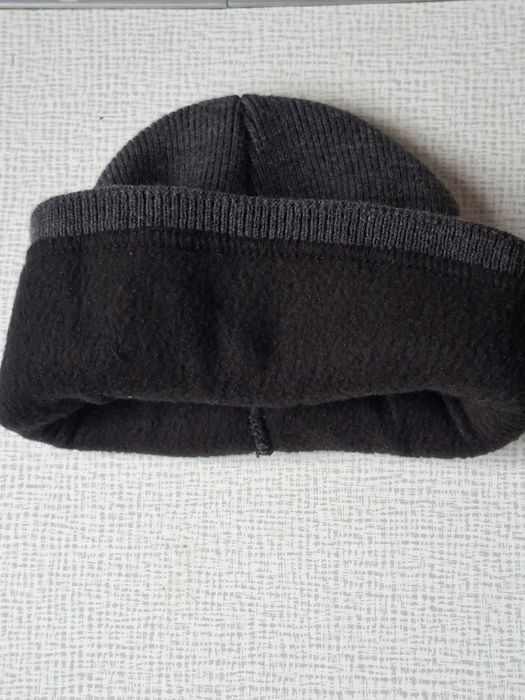 Шапка  Kalvin Klein. Женская.