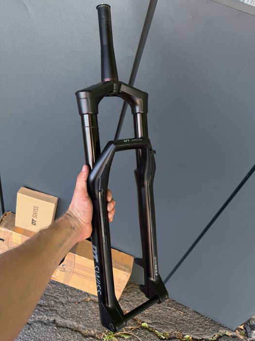 Нова топова вилка DT SWISS F 535 One 140mm