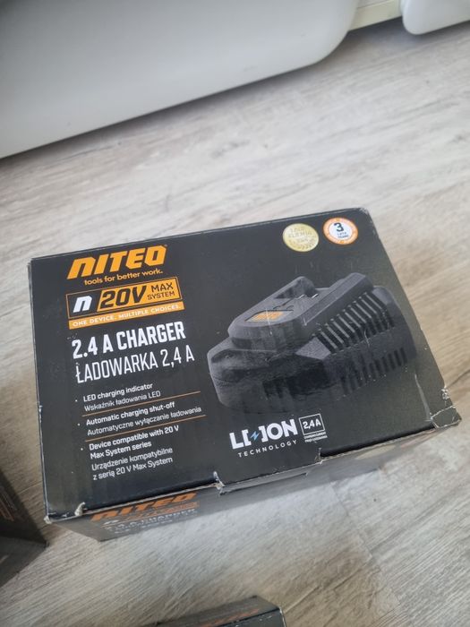 Zestaw NITEO 2X bateria i ładowarka