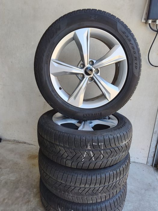 Koła Audi Q5 Q7 19 pirelli Scorpion 235/55 R18 80A601025K zimowe