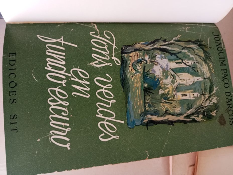 Joaquim Paço d' Arcos - Tons verdes em fundo escuro