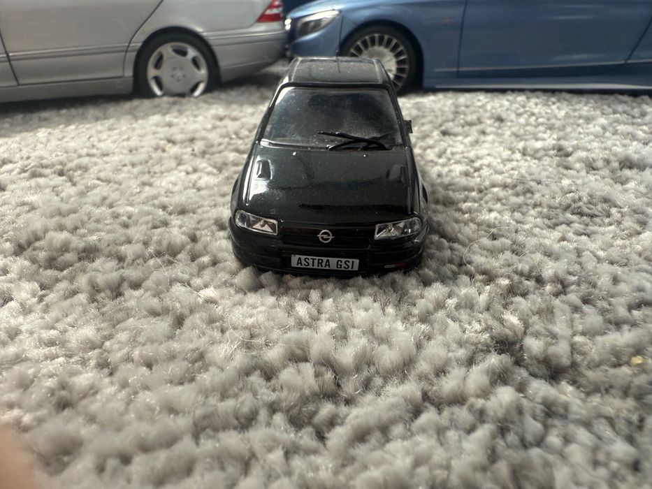 Opel astra gsi 1:43 triple 9/// 1 z 1000 sztuk