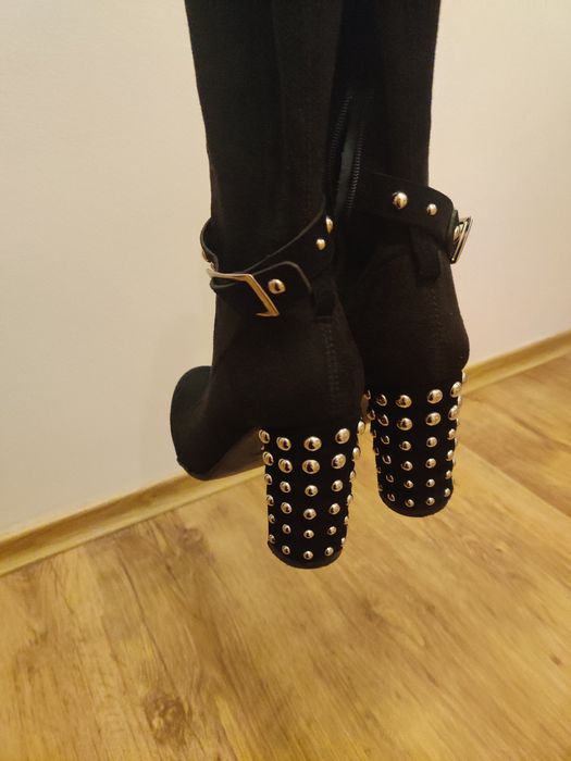 Długie zamszowe kozaki Kazar