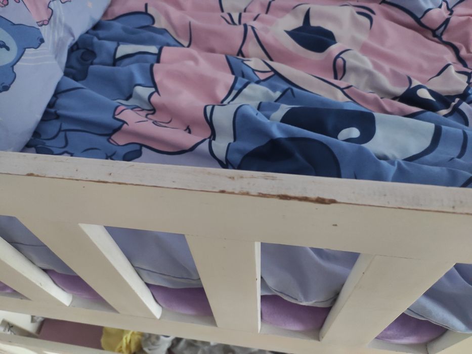 Łóżko piętrowe białe