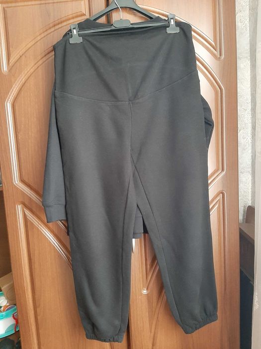 Костюм для вагітних