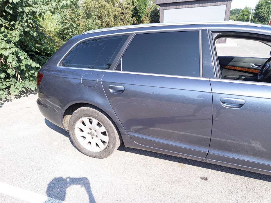 Автомобіль Audi A6