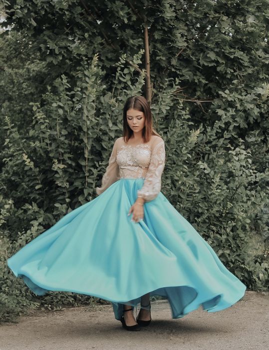 Вечернее платье