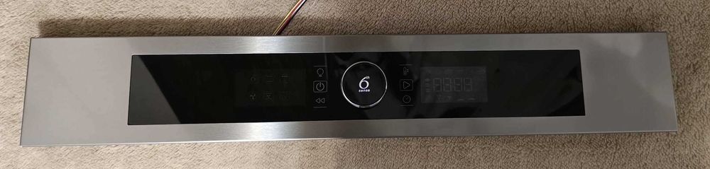 Panel przedni piekarnika Whirlpool – Panel Sterujący + Wyświetlacz