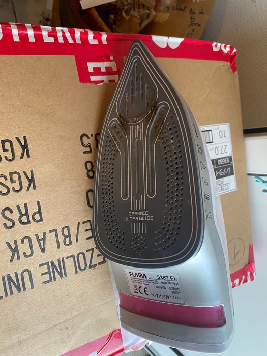 ferros de engomar a vapor. bom estado