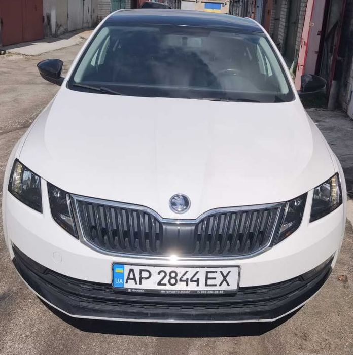Продам машину Skoda Octavia , 1,6 , 2019 года