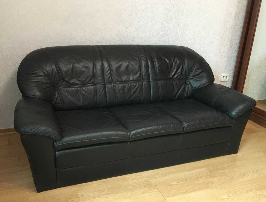 Продам диван з натуральної шкіри,не розкладний!Знижка на доставку