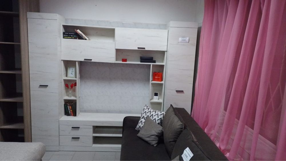 Роззпродаж меблів