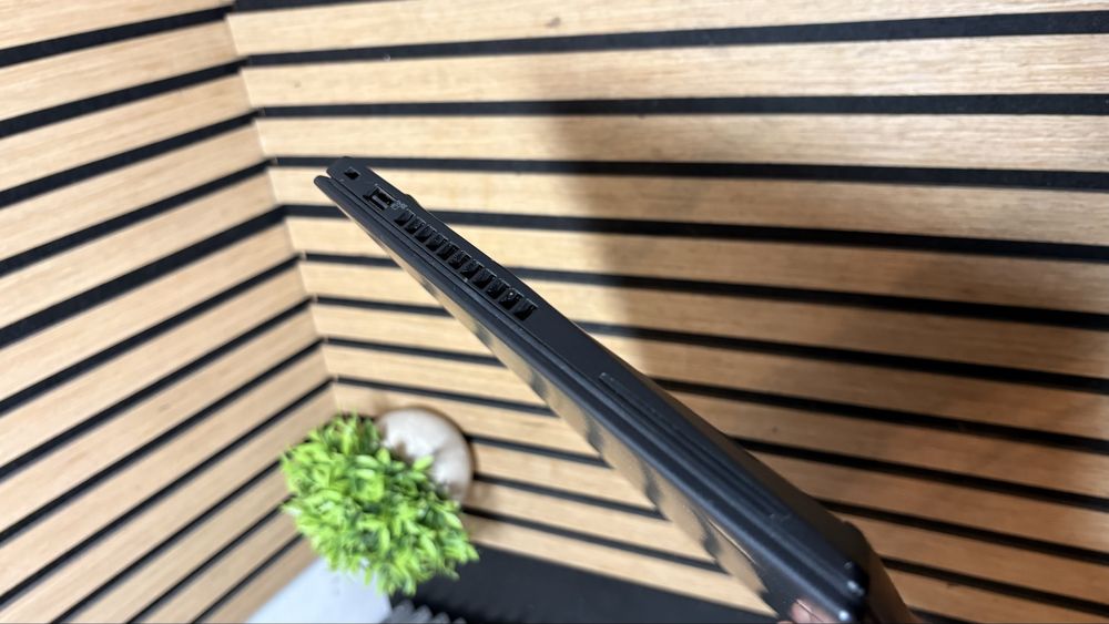 Продам Ноутбук Lenovo ThinkPad T490s Intel Core i5-8365U