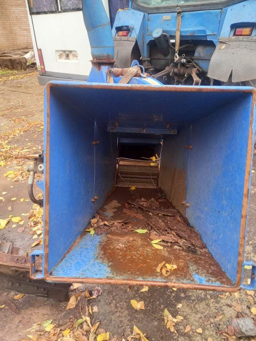 Продам трактор з щепорізом або по окремості