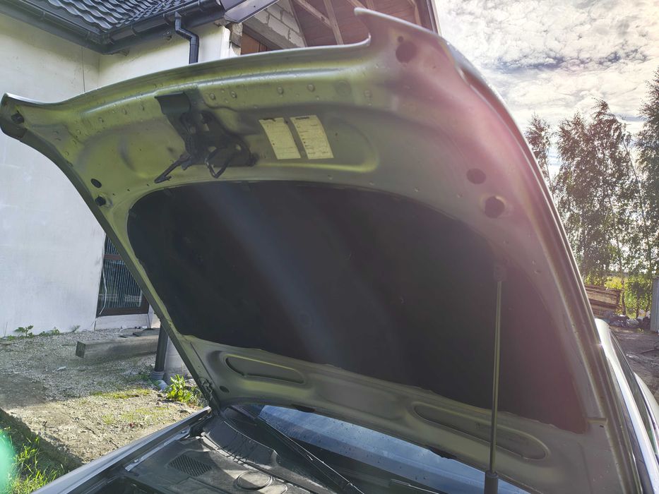 Audi A6 C6 maska LY7W