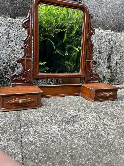 Espelho cómoda antigo em madeira