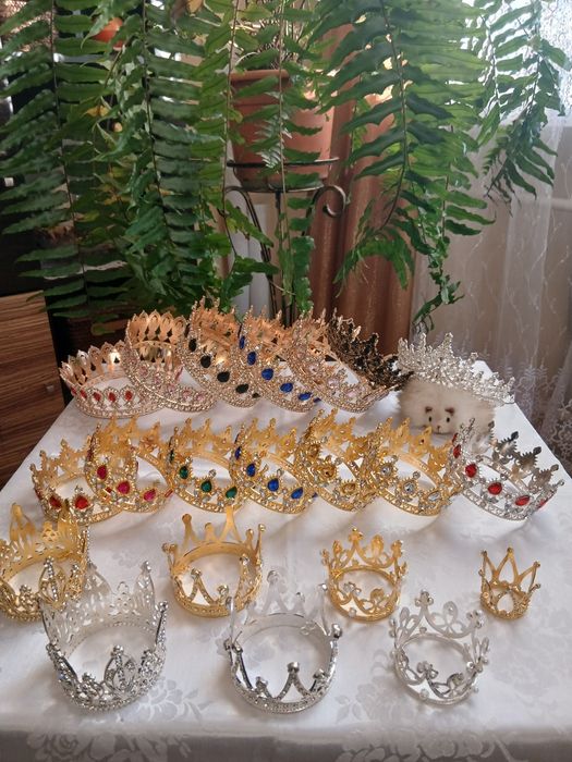 Корона  на  торт, діадема, топер, блискітки, свічки