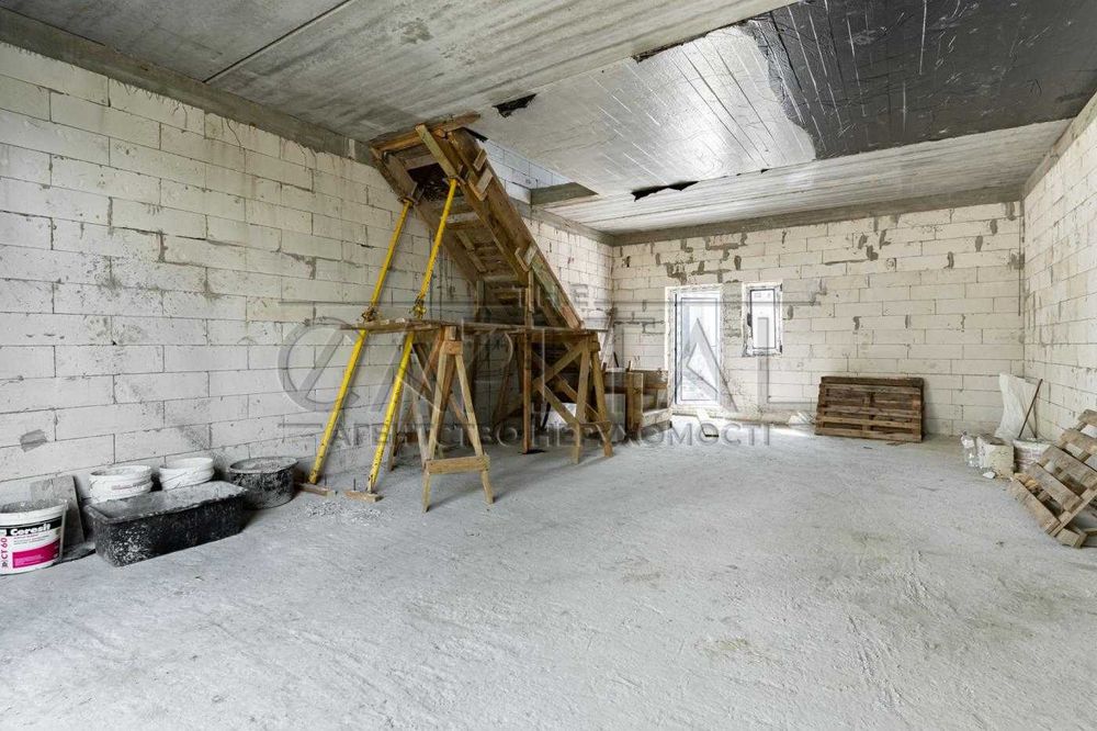 Продаж Таунхаус Осокорки
Київ, Дарницький район, пр-т Лісовий, 1
