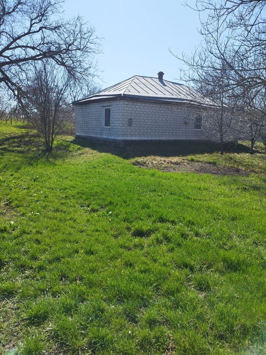 Продається будинок земельна ділянка 28 соток