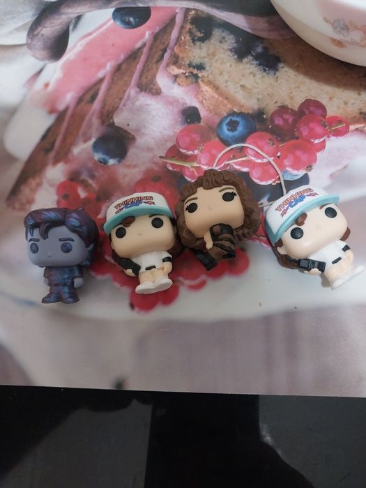 Кіндер джой Дивні дива kinder joy stranger things фігурки Вілл з изнан