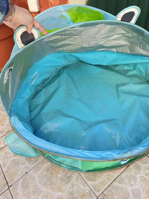 Vendo piscina de bebé com toldo