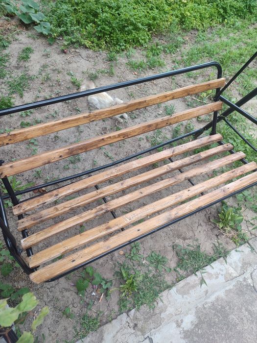 Продається гойдалки садова