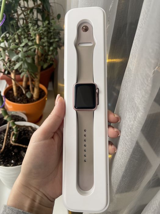 Apple iWatch Sport 7000 Series Rose GOLD ALUMINUM смарт годинник