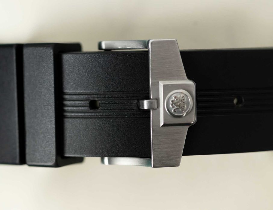 Zegarek Ball Engineer Hydrocarbon AeroGMT II DG2018C-S3C-BE GW2028