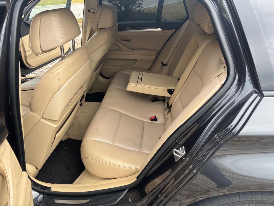 Bmw 535d 313cv luxury line 2012