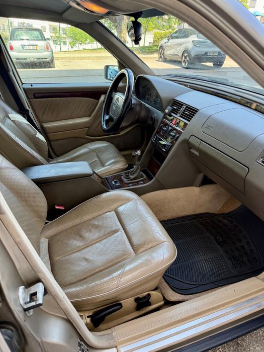 Mercedes-Benz C200 D Elegance