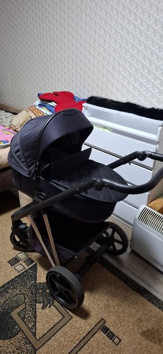 Продам коляску  Roan Ivi-2  в 1.