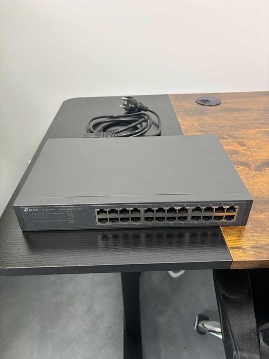 Switch TP-LINK TL-SG1024D, 24 porty, Gigabit Ethernet