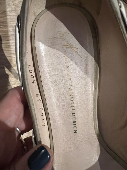 Sapatos Giuseppe Zanotti beje 39