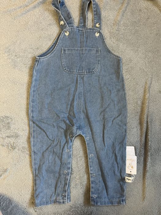 Джинсовый комбинезон