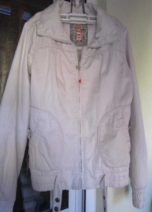 Blusão Branco Bershka - Mulher - Tamanho M