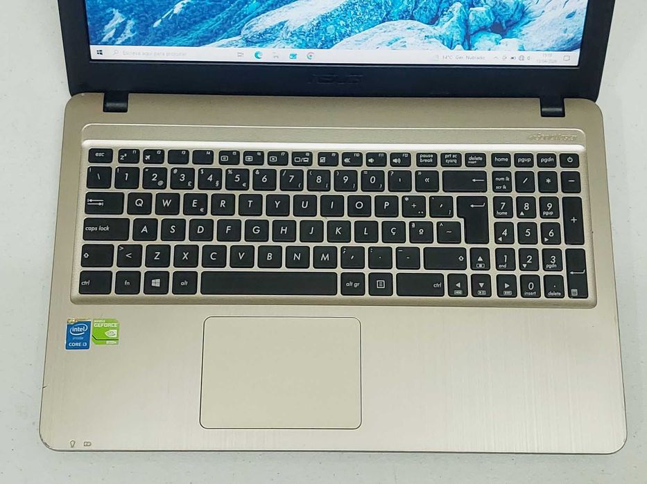 Asus processador i3 SSD 8Gb Ram