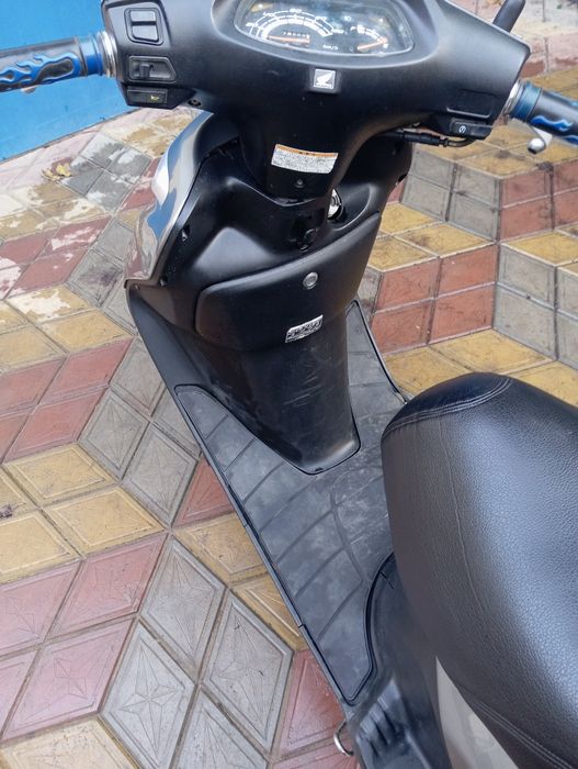 Продам мопед Honda spacy  100