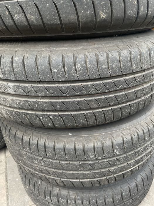 Sprzedam komplet  kół  letnich