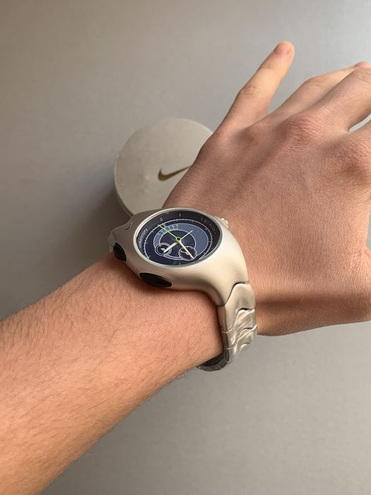 Новий годинник Nike Triax