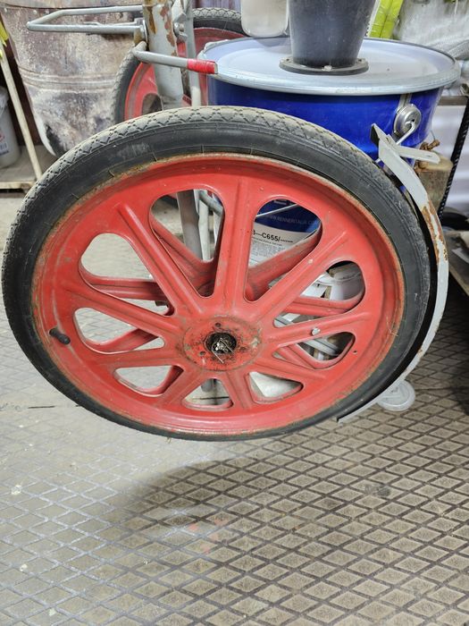 Тачка садова, візок, велоприцеп