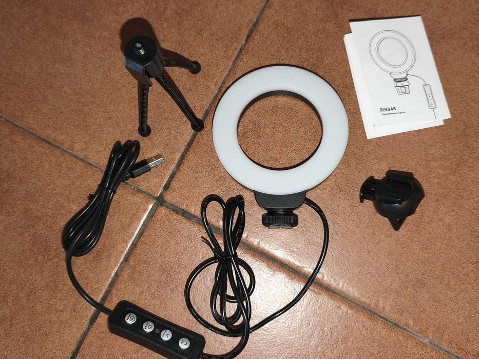 iluminador LED circular Ultexon LT-R08 LED RING LIGHT