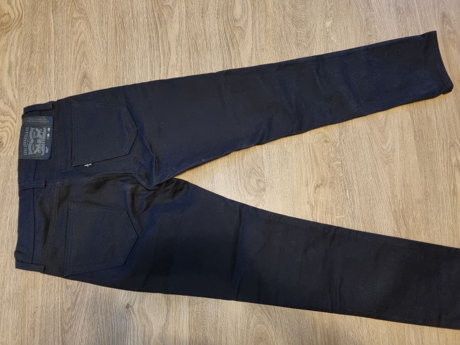 Spodnie jeansowe levis