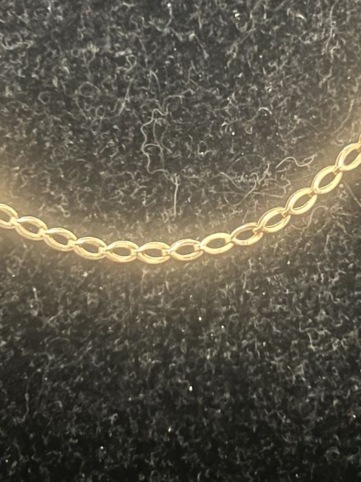 Cudny lancuszek zloto 575