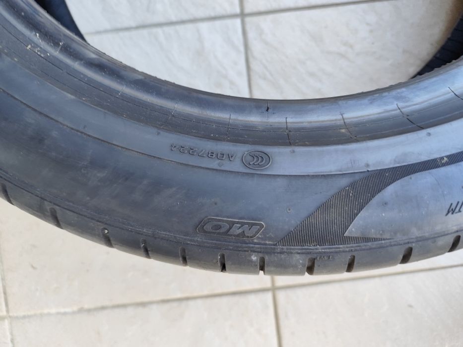 Pneus 235/50r19 Pirelli Pzero PZ4 MO 90% piso