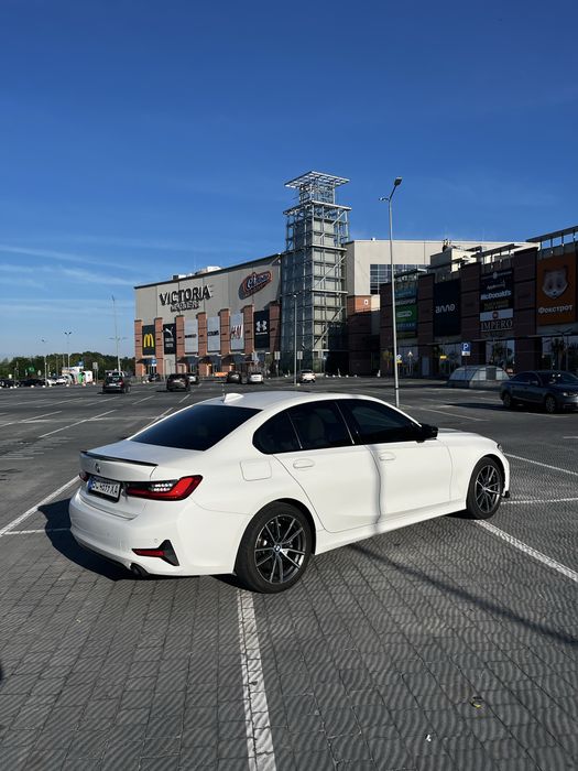 BMW G20 330i 2019