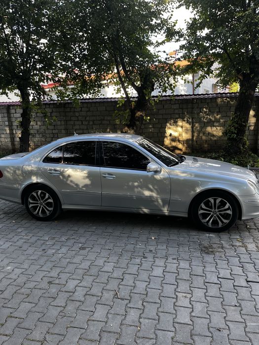 Продам Mercedes-Benz W211